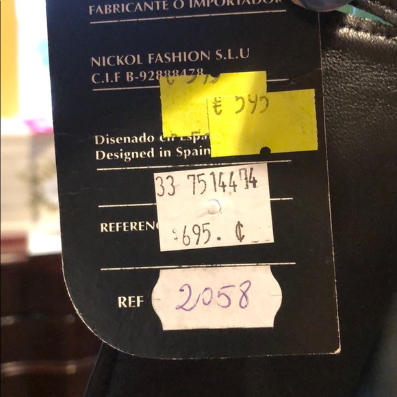 Beautiful leather jacket - Picture 4 of 7